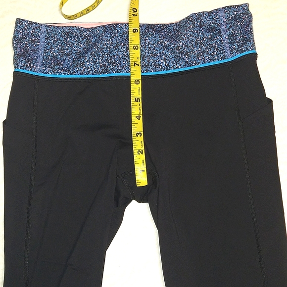 🍋 Lululemon Capris, size 6 - Picture 7 of 8